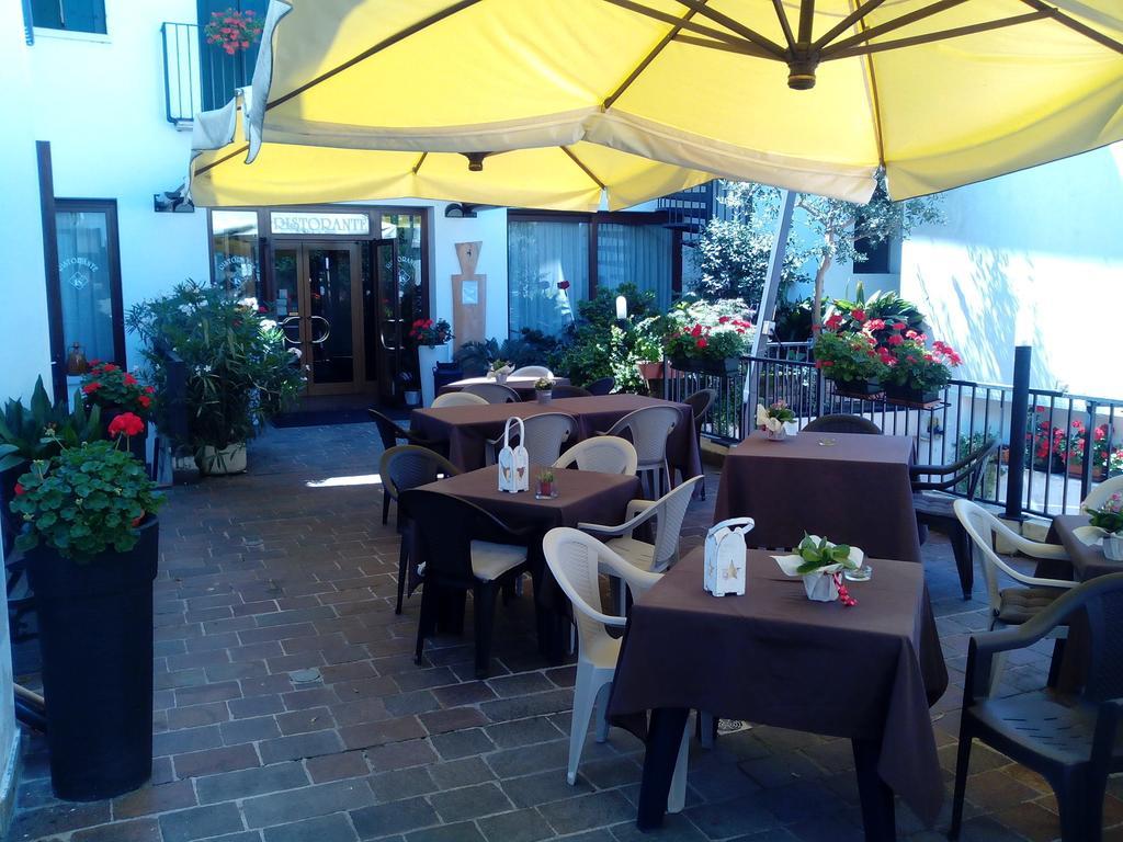 Albergo Alla Speranza Castelfranco Veneto Exteriör bild